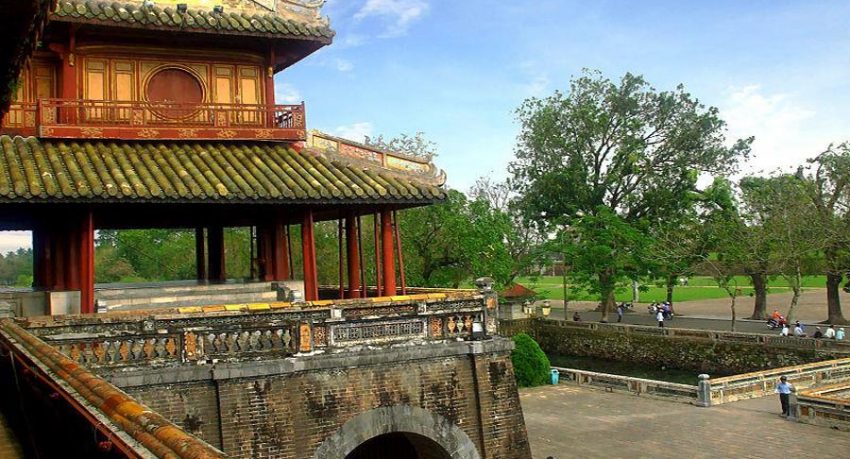 hue private tour