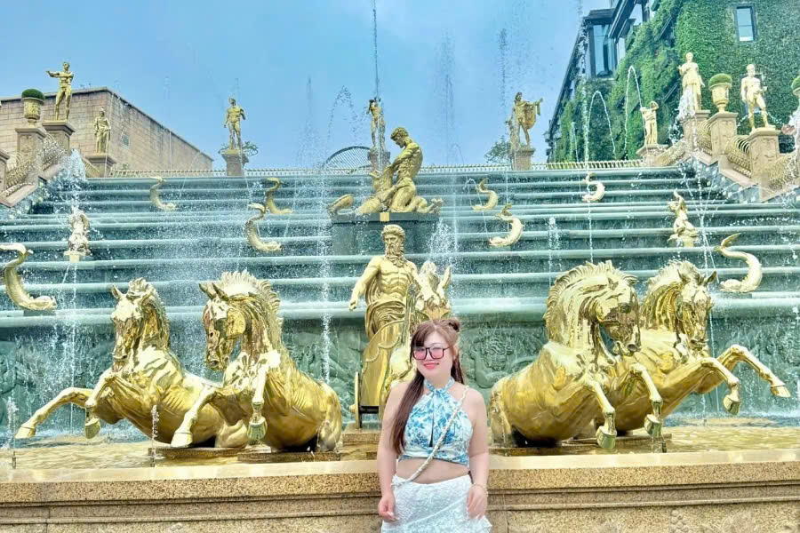 ba na hills golden bridge private tour