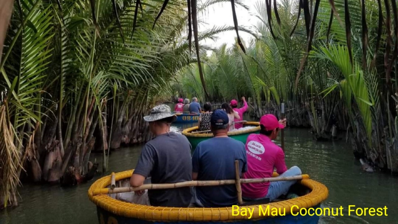 round boat tour hoi an