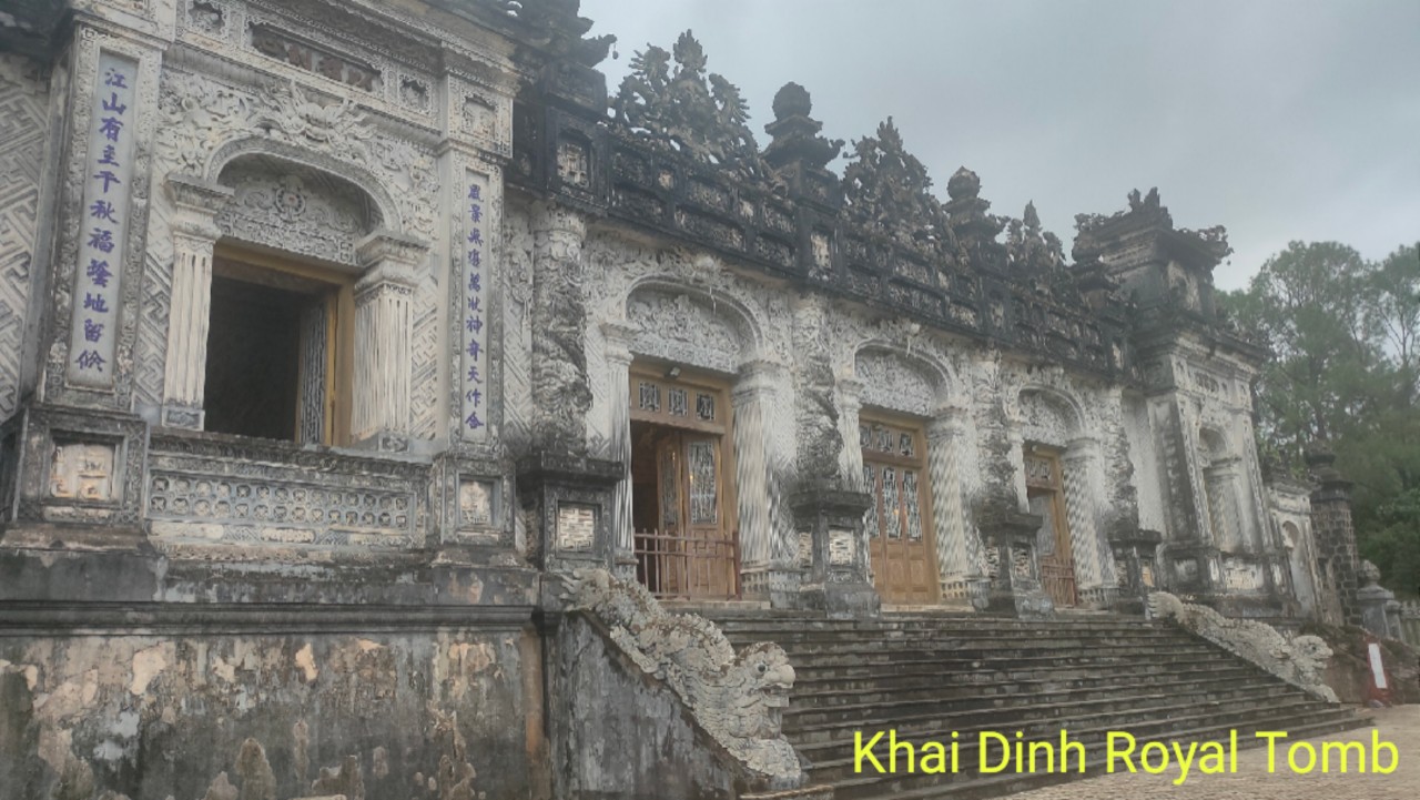 hue motorbike tour-2