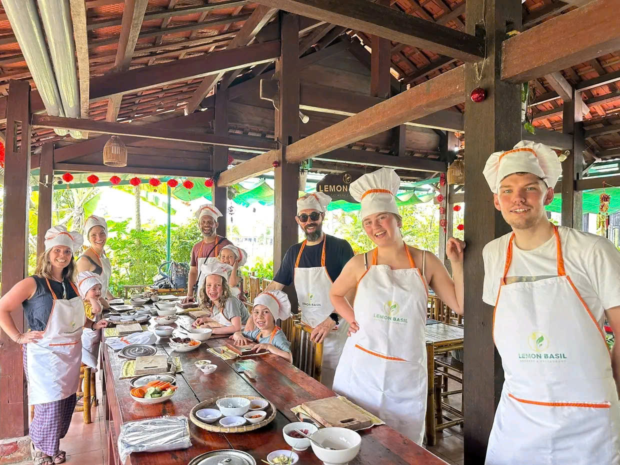 Tra Que Cooking Class Tour