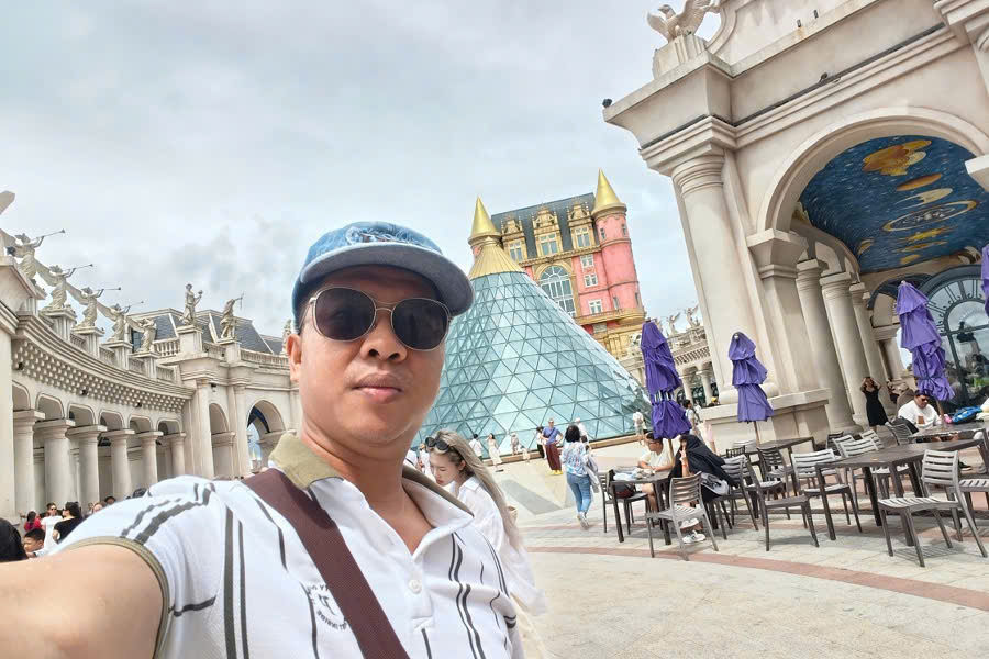 Viet Nguyen at Eclipse Square in Sun World Ba Na Hills, Da Nang