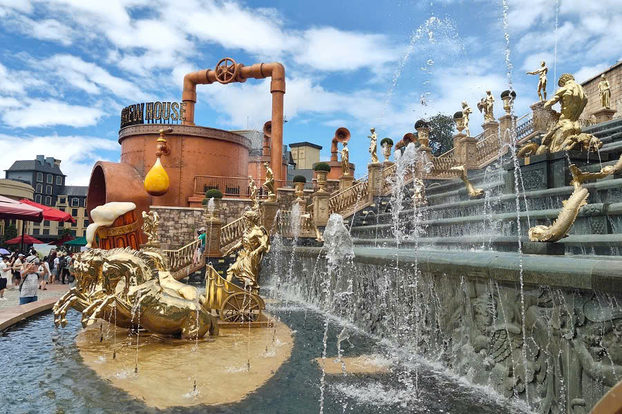 Helios Fountain at Ba Na Hills