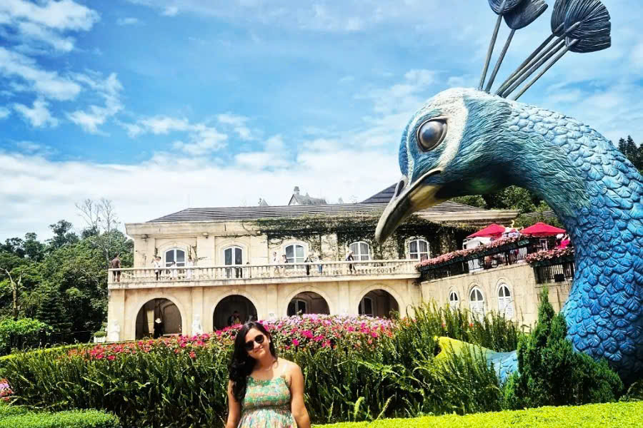 ba na hills golden bridge tour from hue