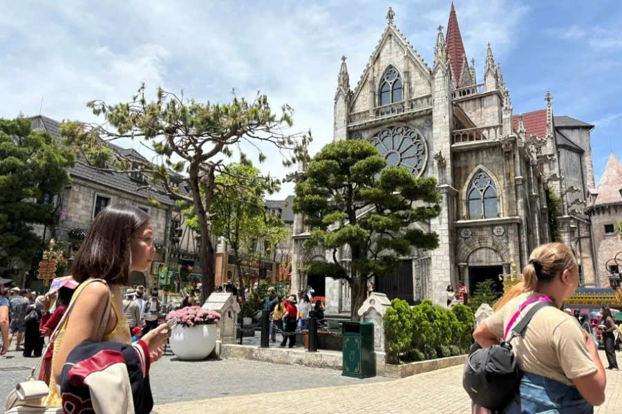 hue to ba na hills day trip