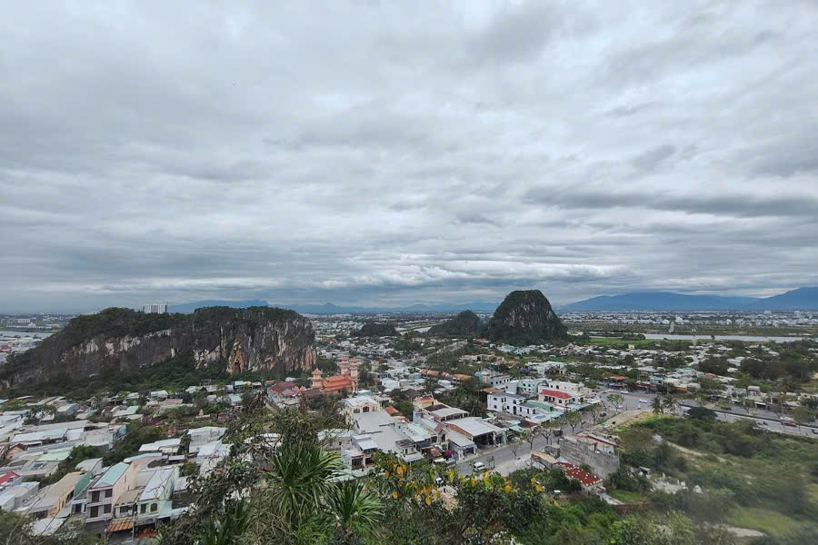 Panoramic view of Da Nang coastline from Marble Mountains